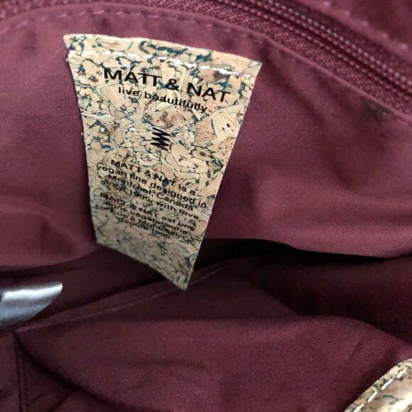 NWOT-MATT & Nat Red Pebble Crossbody Messenger - Picture 11 of 16